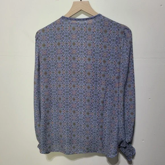 Max Studio Women's Crepe Shirtale Wrap Floral Print Surplice Blouse L - Picture 6 of 12